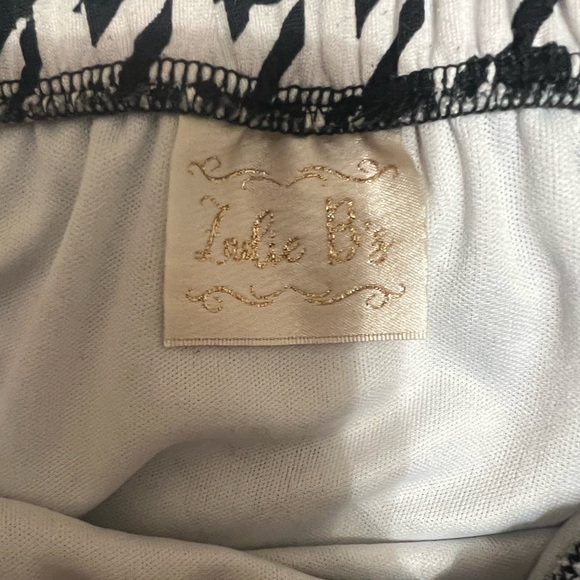 𝐇𝐨𝐮𝐧𝐝𝐬𝐭𝐨𝐨𝐭𝐡 𝐓𝐨𝐩 𝐚𝐧𝐝 𝐒𝐤𝐢𝐫𝐭 𝐁𝐮𝐧𝐝𝐥𝐞🥳 - Picture 2 of 7